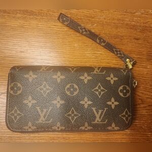 Knock off Louis Vuitton zippy wallet